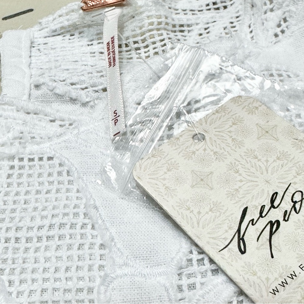 Free People White Eyelet Lace Cropped Top - Picture 8 of 10